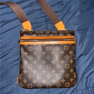 Louis Vuitton Messenger Bag